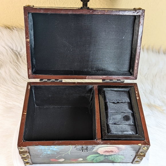 Vintage Hand Painted Roses Wood Jewelry Trinket Box Trunk Leather Trim - Picture 6 of 12